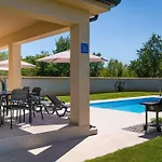 Luca By Interhome * Poreč