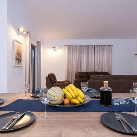 Luca By Interhome Tatil Evi