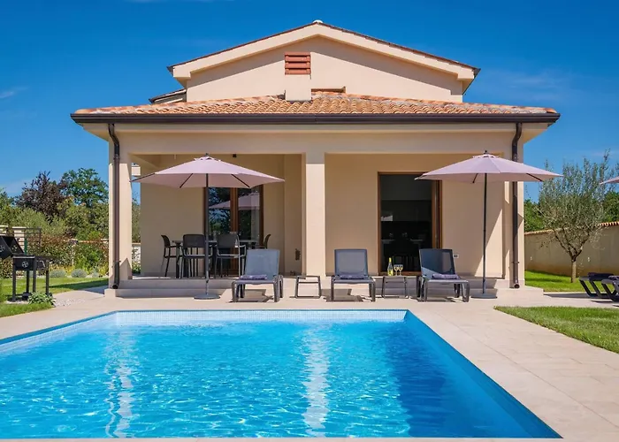 Luca By Interhome Porec