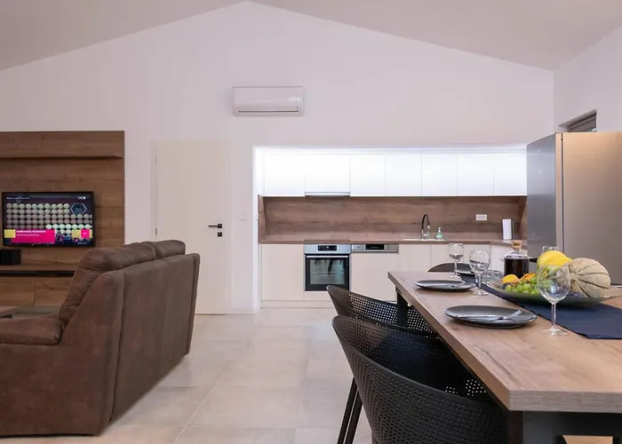 Luca By Interhome Porec