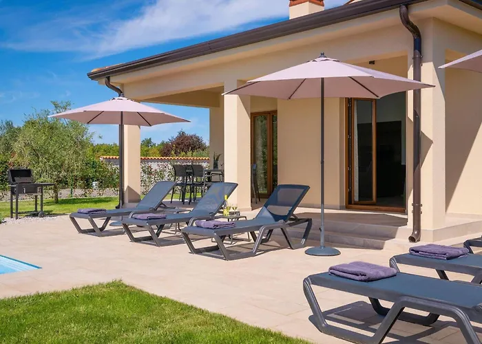 Holiday home Luca By Interhome Porec